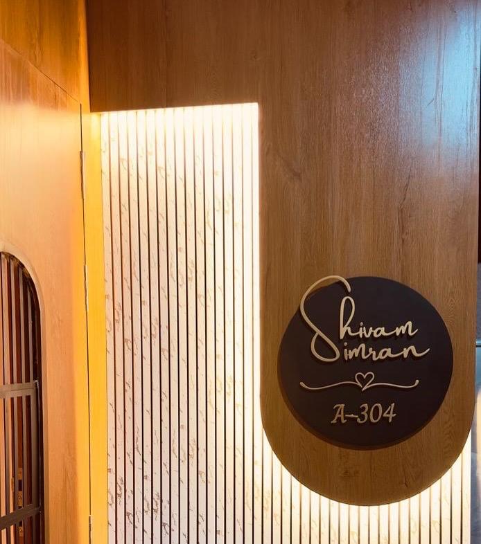 Circular Metal Name Plate